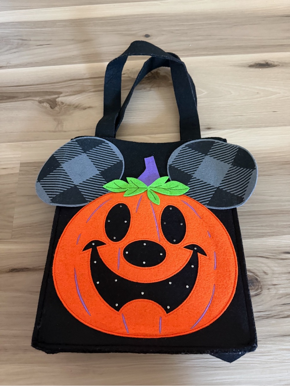 Disney Mickey Mouse jack-o-lantern trick or treat light up bag